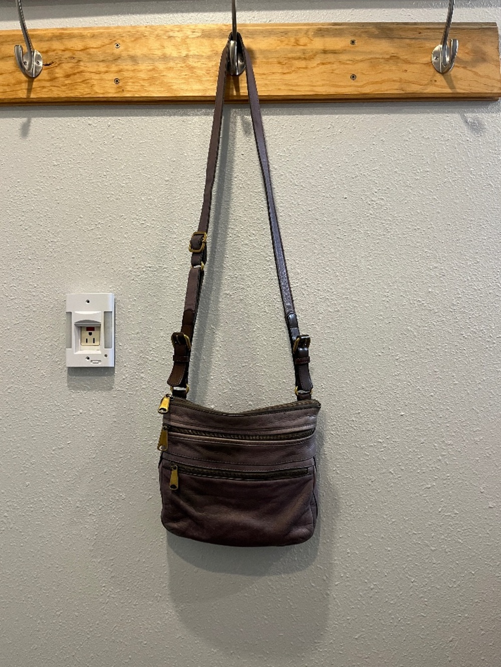 Fossil Leather Crossbody Bag Taupe/Grey Pebbled Leather, Brass-Tone Hardware